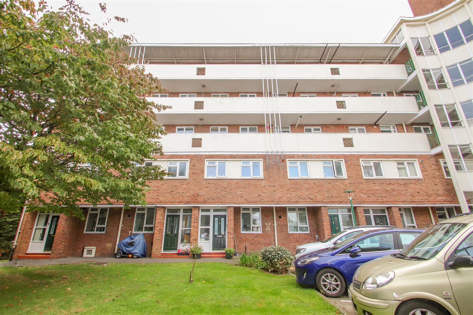 Appointmoor Chalkwell Lodge, London Road, WestcliffOnSea